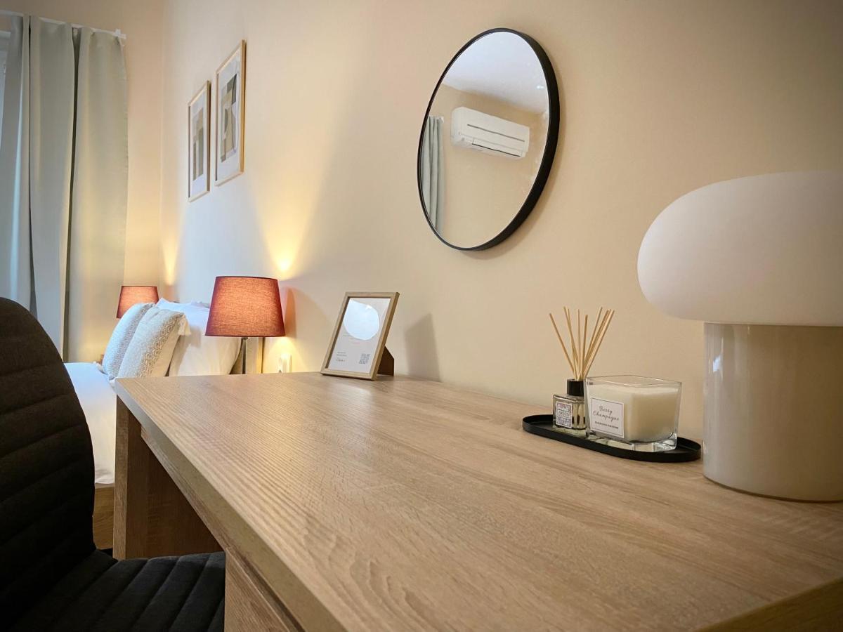 Top Centre Sofia Apartment For 6 Guests Exterior photo